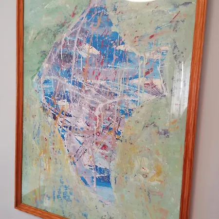 Frantsuzkiy Boulevard Apartment