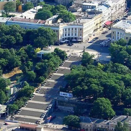 Apartment Frantsuzkiy Boulevard